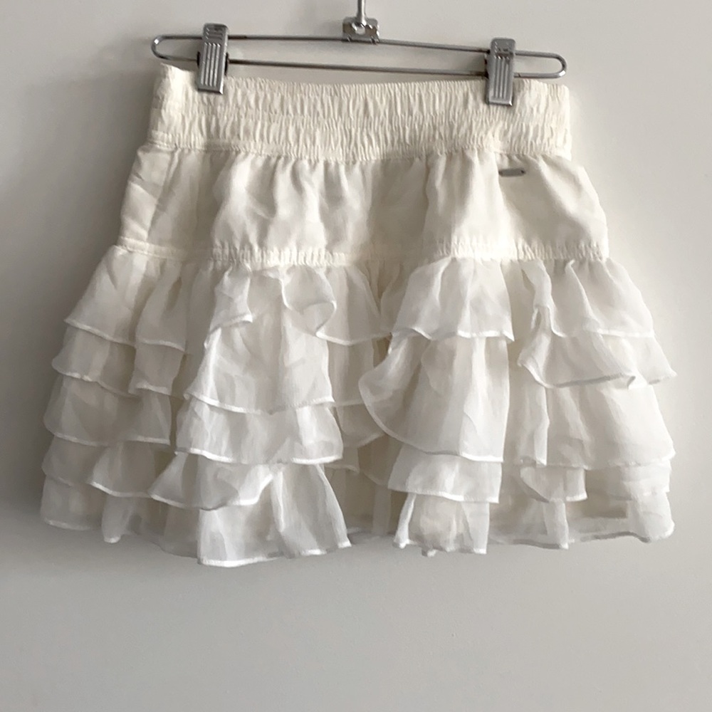 Cream white ruffled skirt 4-tier Gilly Hicks